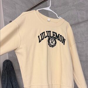 Lululemon perfectly oversized crew